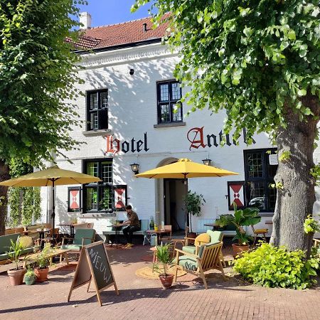 Hotel Nieuw Antiek Helden Bagian luar foto