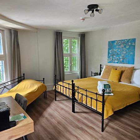 Hotel Nieuw Antiek Helden Ruang foto