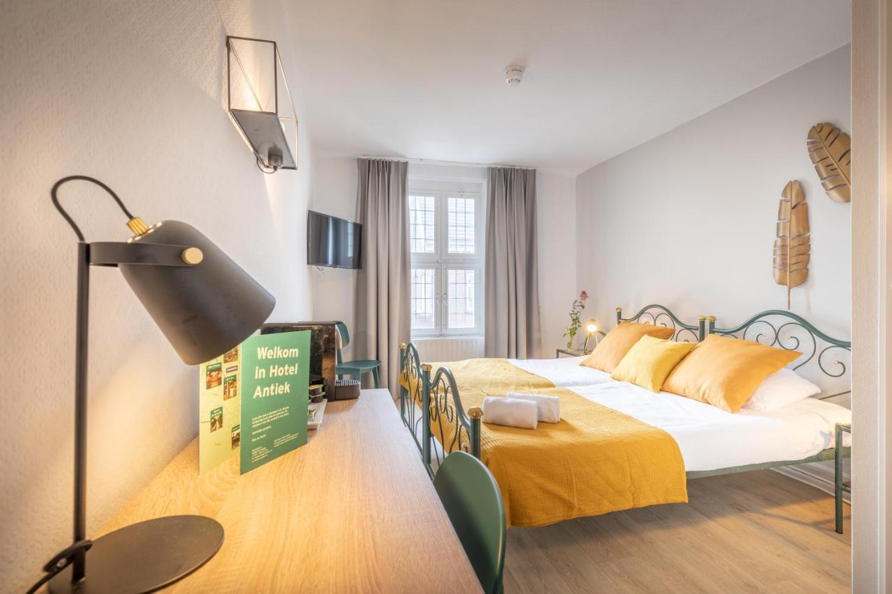 Hotel Nieuw Antiek Helden Bagian luar foto