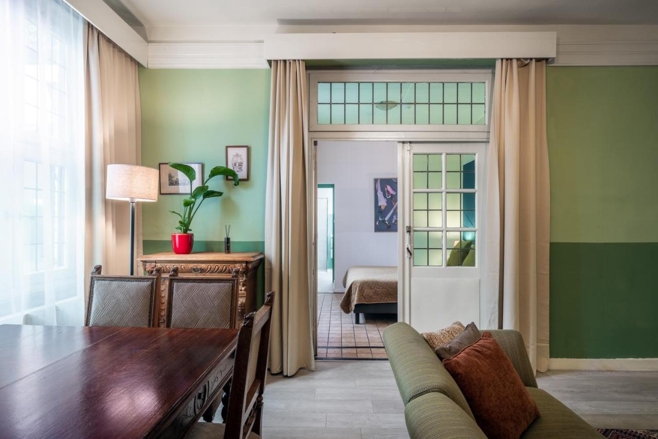 Hotel Nieuw Antiek Helden Bagian luar foto