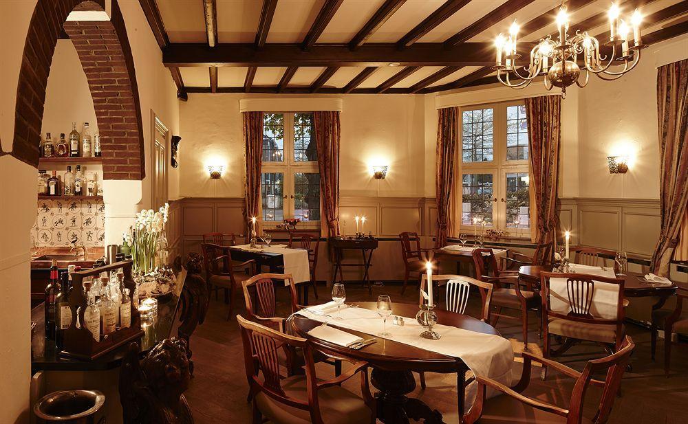 Hotel Nieuw Antiek Helden Bagian luar foto
